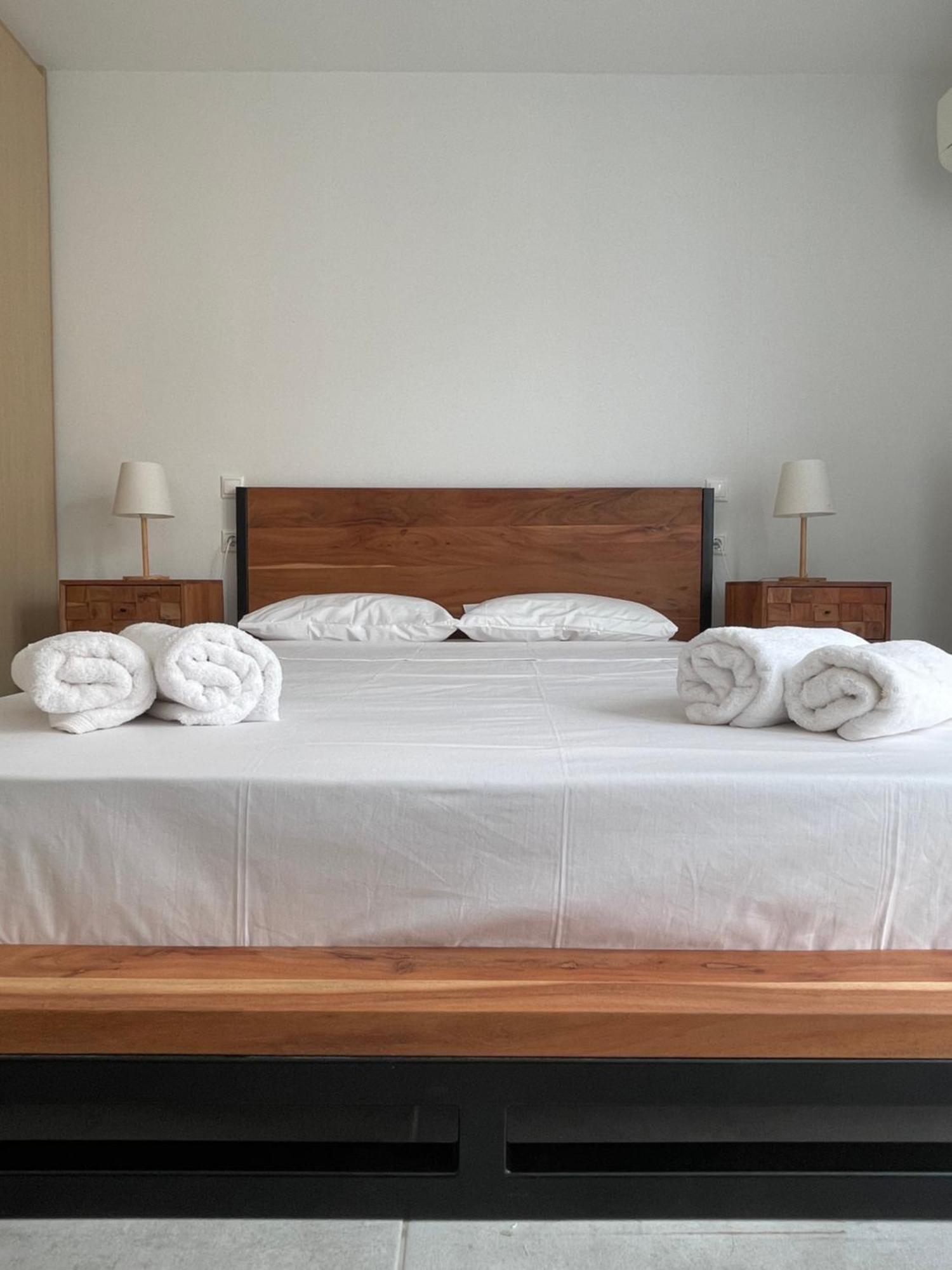 Athenian Modern 2Bd Apt Next To Metro And Archaeological Museum Atenas Exterior foto