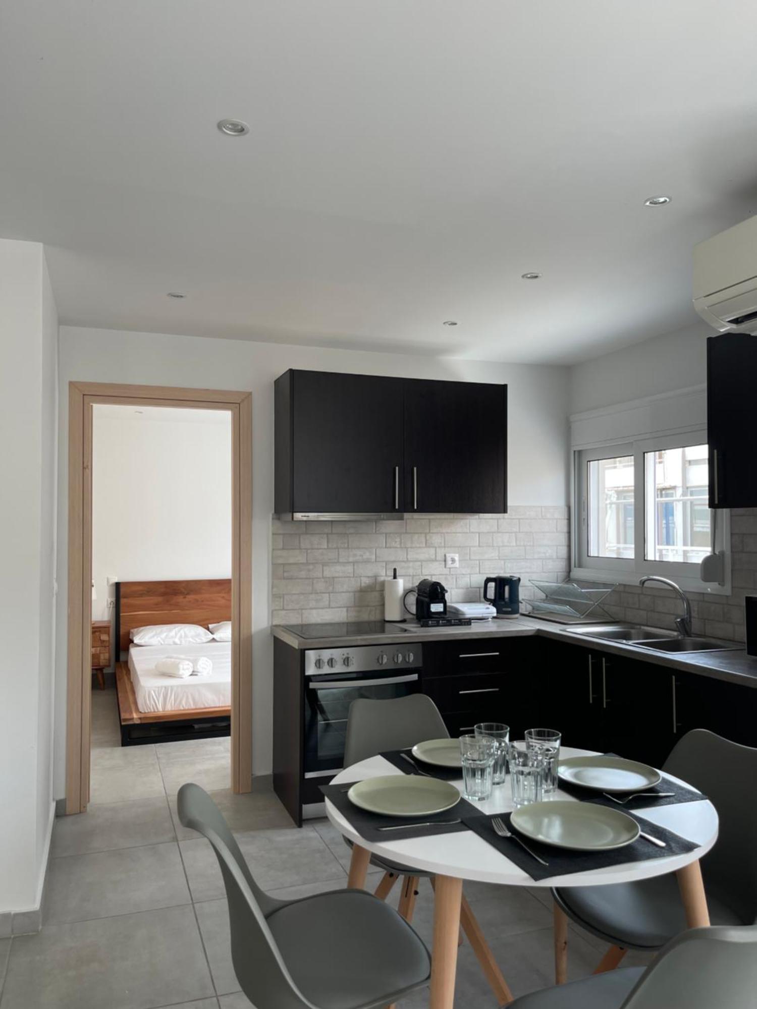 Athenian Modern 2Bd Apt Next To Metro And Archaeological Museum Atenas Exterior foto